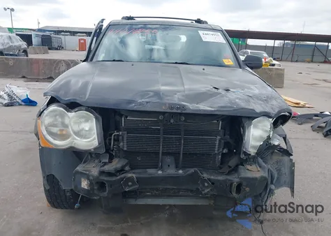 2010 Jeep Grand Cherokee Laredo z USA, uszkodzony, nr VIN 1J4RS4GTXAC121248